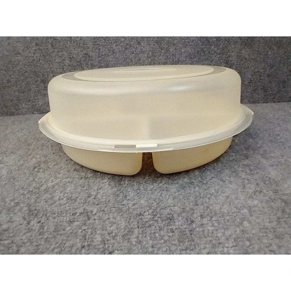 Rubbermaid Servin‎ Saver Veggie Tray Divided Appetizer Platter with Lid 0259